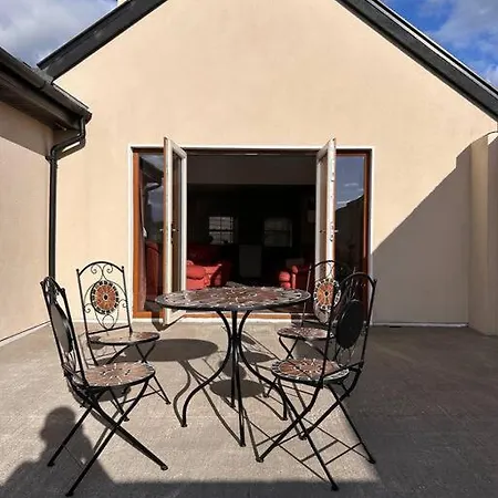 The Parlour Cottage Galway Exterior photo